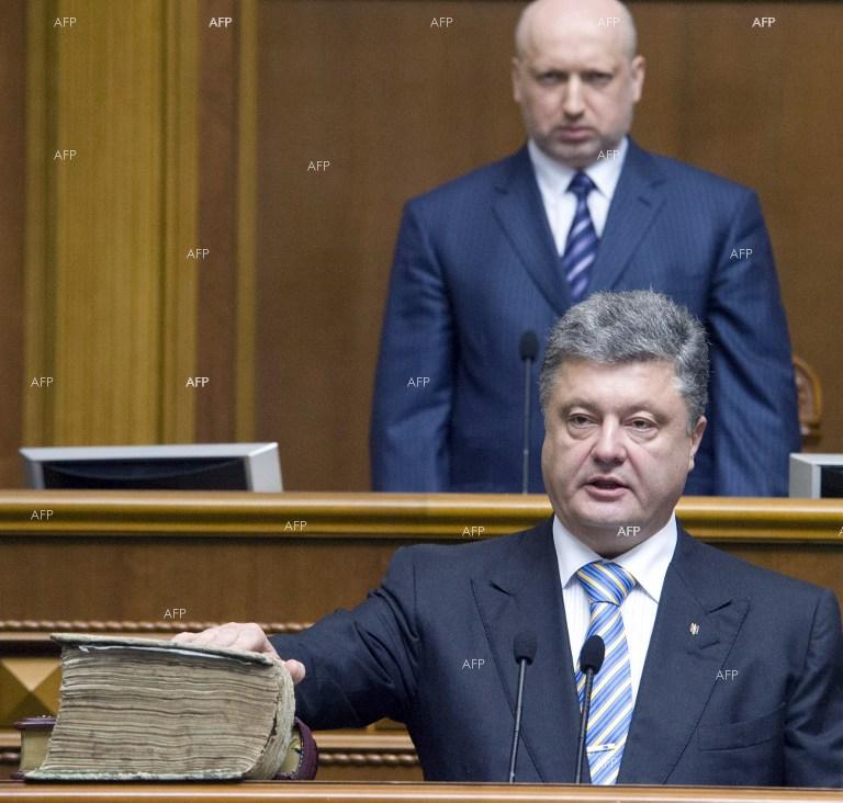 ТАСС: Петро Порошенко гласува на президентските избори