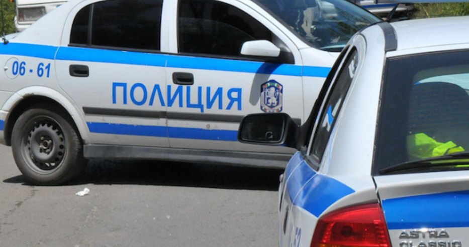 От полицейските справки: Тийнейджър източи горивото на камион във Варна