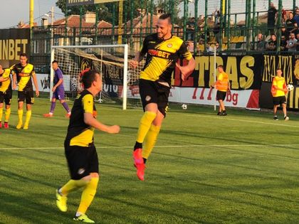 Стивън е 50 на 50 за Дербито, Диого ще е готов