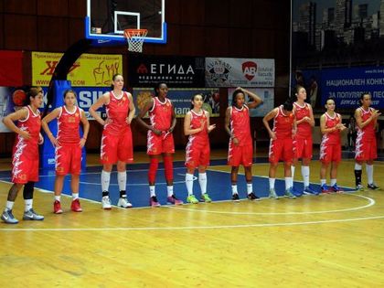 Втора загуба за лидера в женския баскетбол