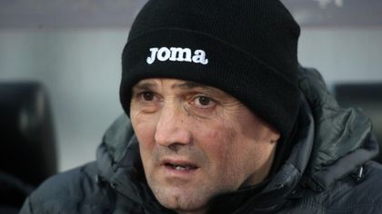 Загорчич взе 20 футболисти за визитата на Дунав