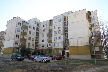 11 панелки вече с паспорти за саниране