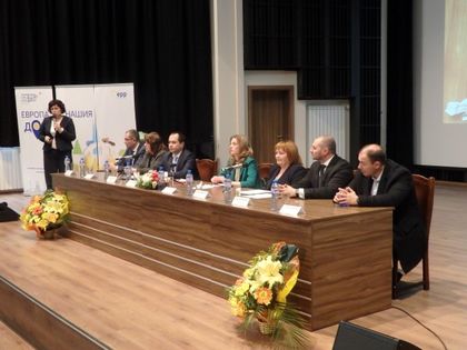 Враца: В града се проведе гражданският диалог на тема образование „Европа в нашия дом“