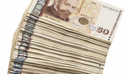 Измамници задигнаха 5600 лв. от 90-годишен