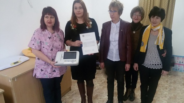 Шумен: Неонатологичното отделение в града получи ново дарение - ЕКГ апарат