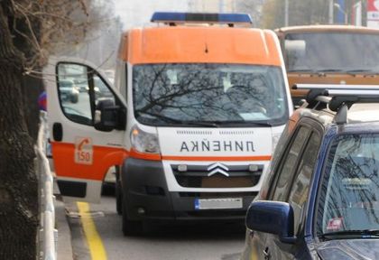 Две жени в болница след верижна катастрофа на Цариградско