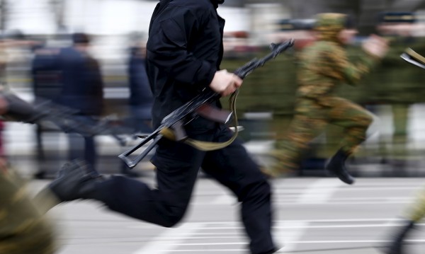 Европа продължава с оръжейното ембарго срещу Беларус