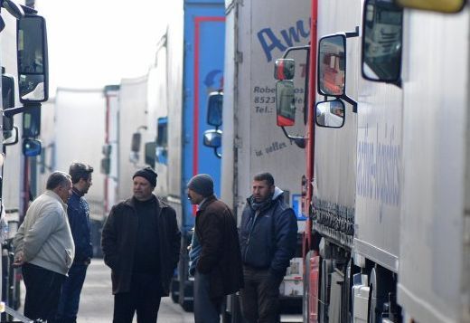 Кошмар за 700 български тираджии в Италия!