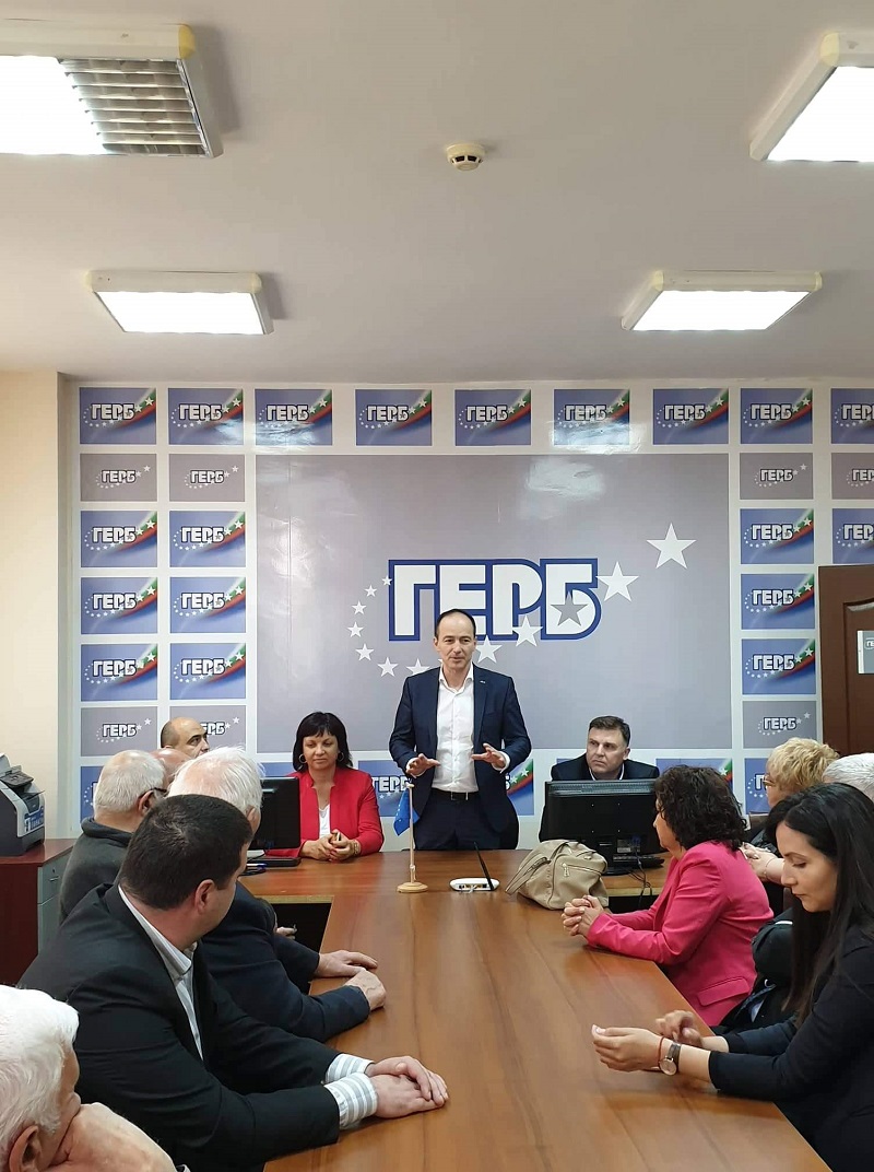 Европейски избори 2019 г.: Кандидатът за евродепутат от ГЕРБ Андрей Ковачев в Плевен: Листата на ГЕРБ и СДС е най-добрата, хората няма да се подведат по агресивната кампания на БСП