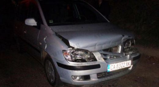 Кола се наниза в ТИР, последва трети удар