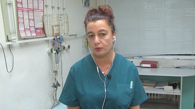 Бита от озверяла ромка медицинска сестра: Удари ме в лицето, ритна ме в коляното, атакуват ни ежедневно!