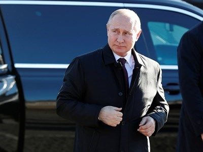 Путин приема японския премиер на посещение в Москва