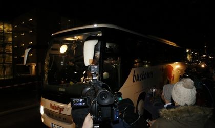 Пратените на Меркел бежанци - напред-назад