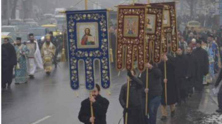 Литийно шествие затваря пловдивския бул. "Марица- юг"