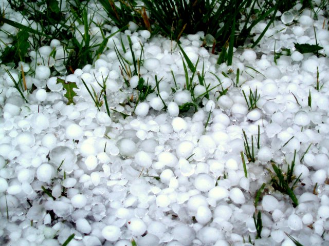 Градушки помляха Южна България